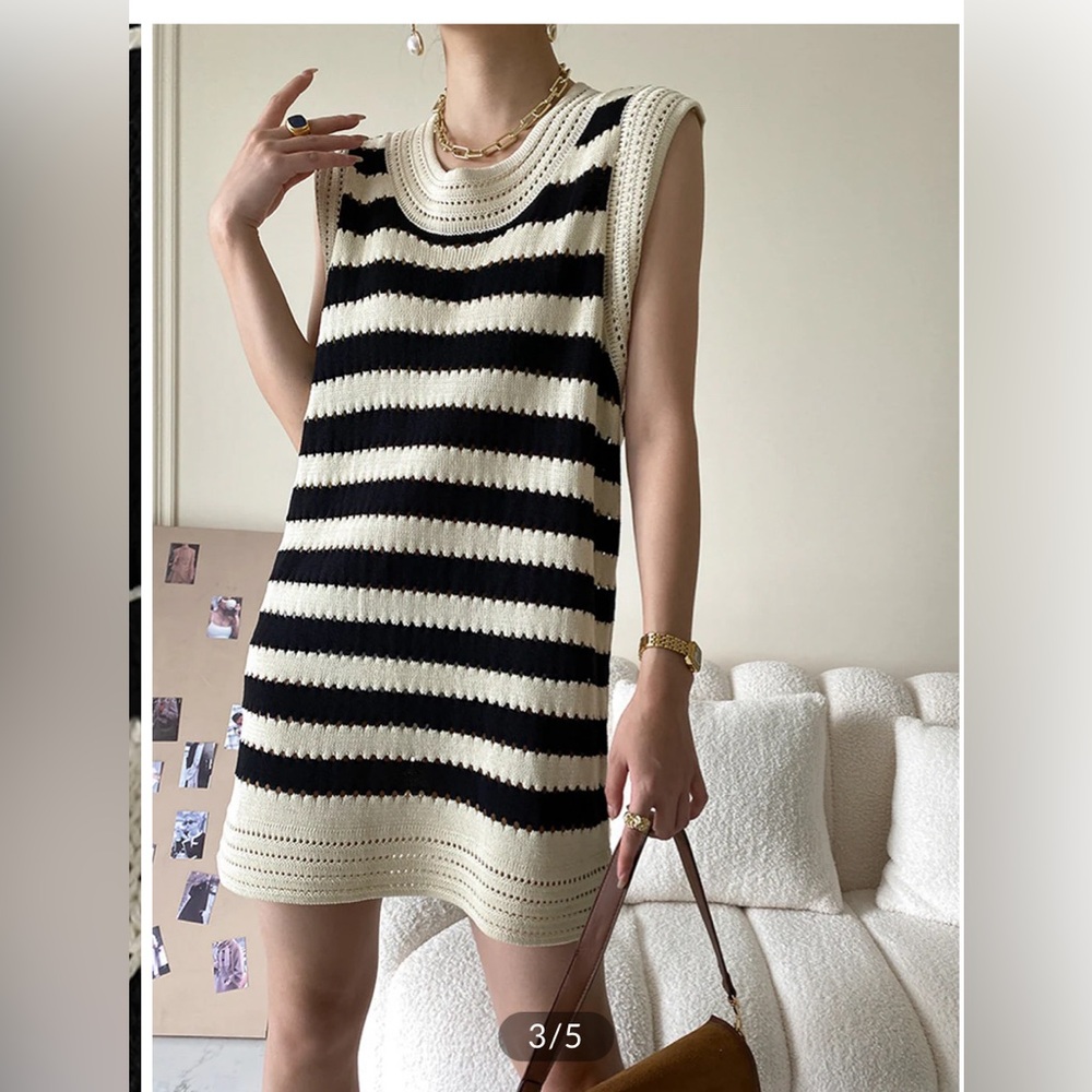 Commense Black and Cream Knit Shift Dress - Picture 2 of 7